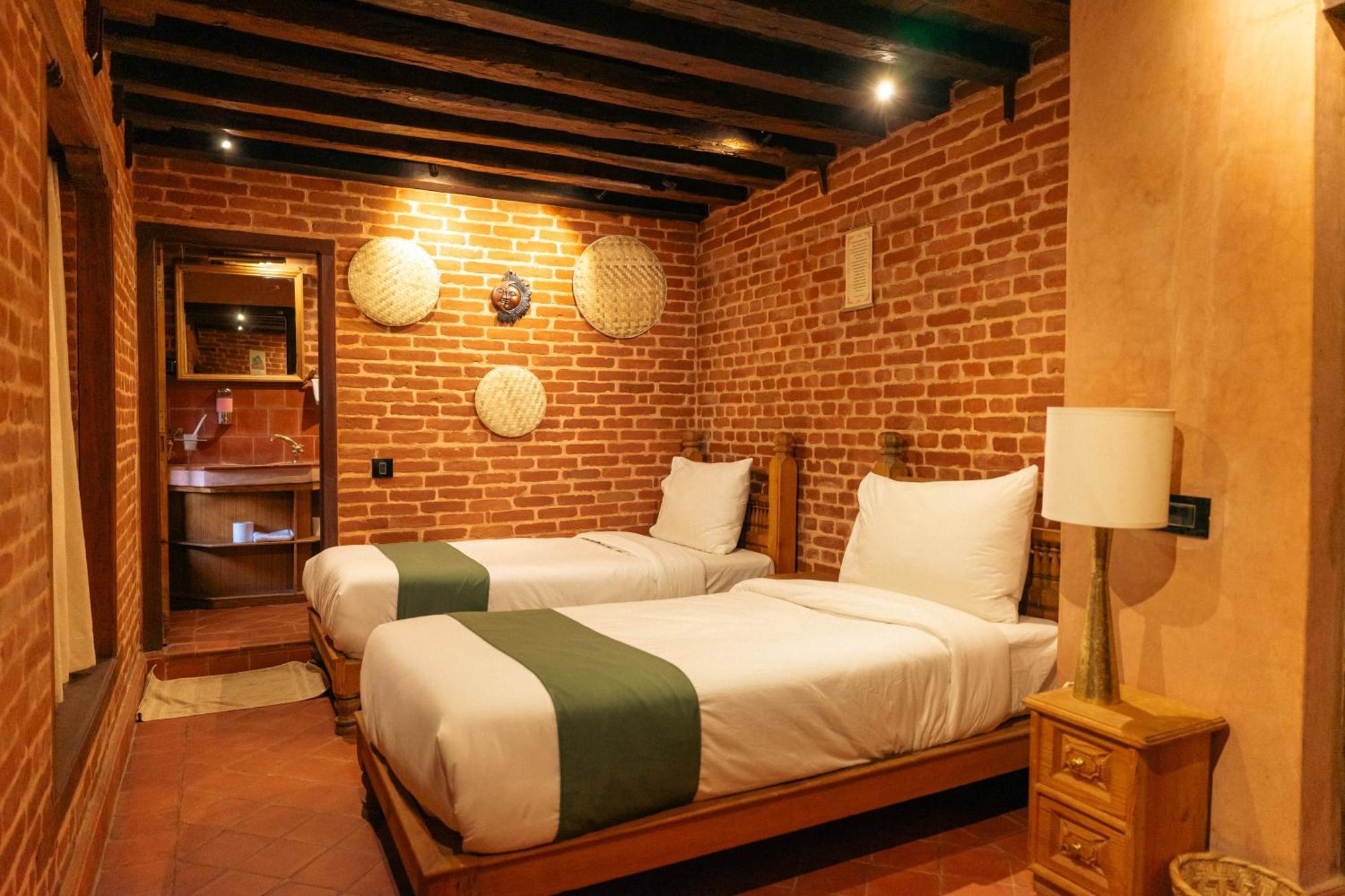 Manju Baha Hotel School Bhatgoan Buitenkant foto