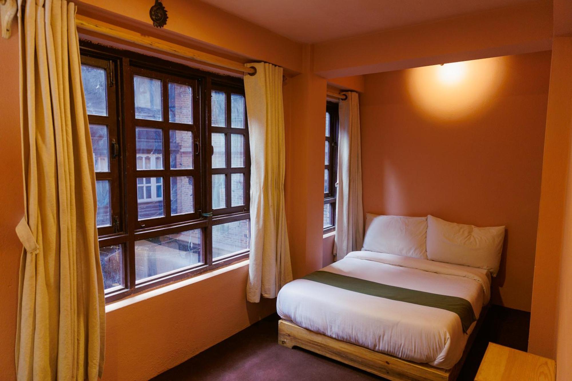 Manju Baha Hotel School Bhatgoan Buitenkant foto